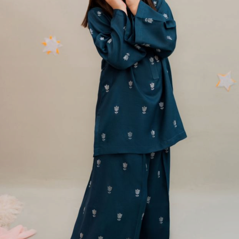 Girl's kurta set 4