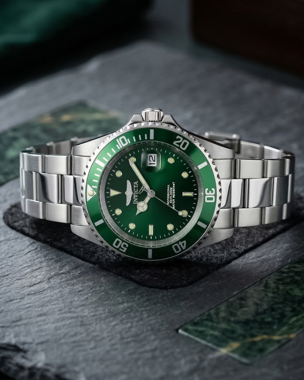 Men Pro Diver 200 M Quartz Green Dial Analog Watch - 47355